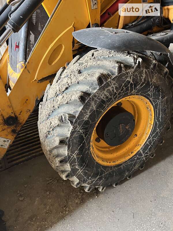 Экскаватор погрузчик JCB 3CX 2008 в Черновцах