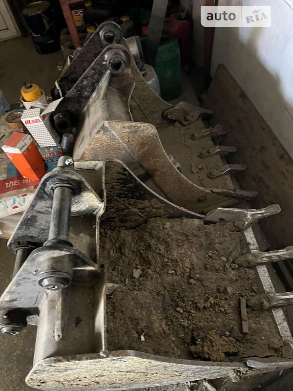 Экскаватор погрузчик JCB 3CX 2008 в Черновцах