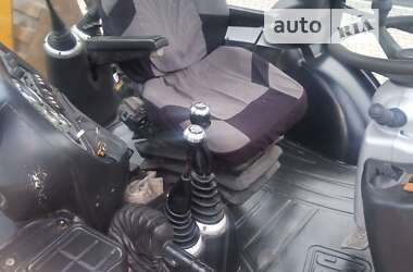 Экскаватор погрузчик JCB 3CX 2006 в 