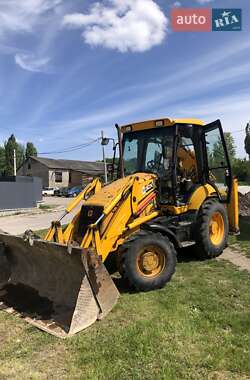 Екскаватор навантажувач JCB 3CX 2003 в Кропивницькому