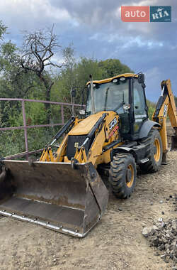 Екскаватор навантажувач JCB 3CX 2014 в Мукачевому