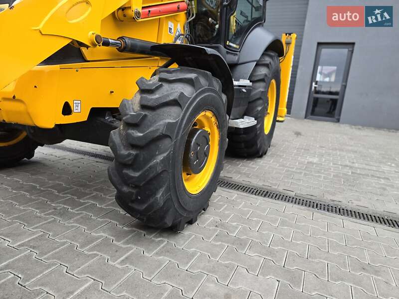 Экскаватор погрузчик JCB 3CX 2017 в Ровно