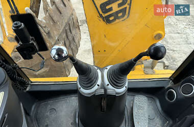 Экскаватор погрузчик JCB 3CX 2007 в 