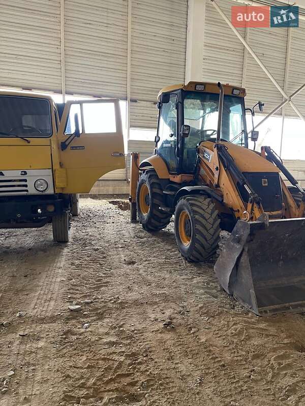Экскаватор погрузчик JCB 3CX 2008 в Черновцах