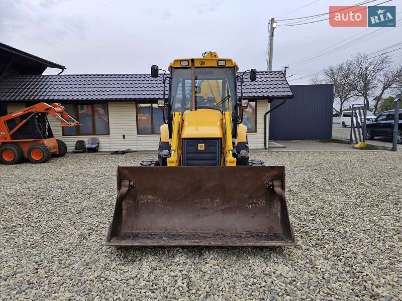 Экскаватор погрузчик JCB 3CX 2005 в Черновцах