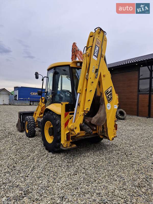Экскаватор погрузчик JCB 3CX 2005 в Черновцах