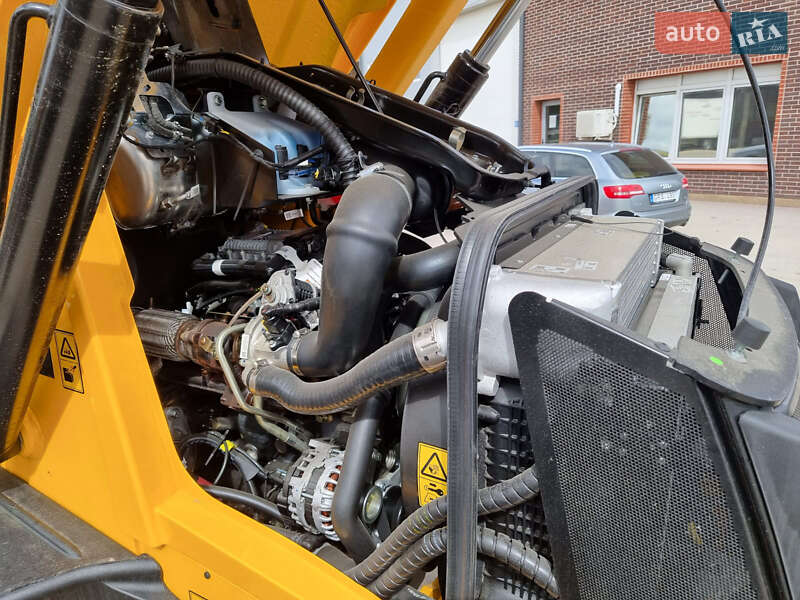 Екскаватор навантажувач JCB 3CX 2025 в Одесі