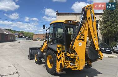 Экскаватор погрузчик JCB 3CX 2010 в 