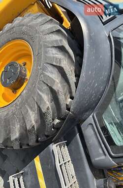 Екскаватор навантажувач JCB 3CX 2006 в 