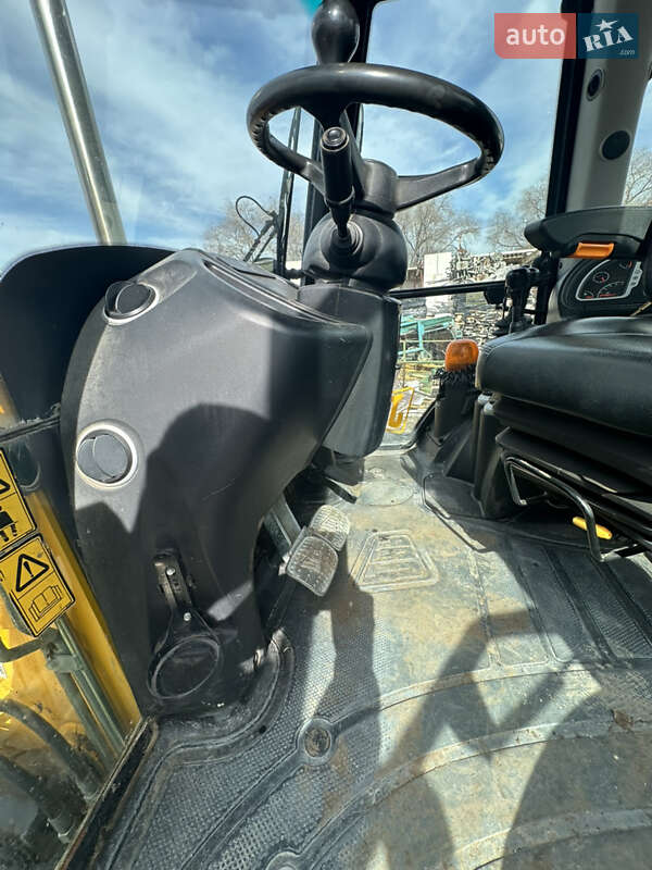 Экскаватор погрузчик JCB 3CX 2015 в Одессе