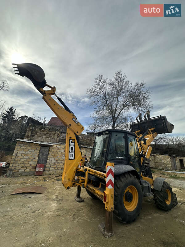 Экскаватор погрузчик JCB 3CX 2015 в Одессе