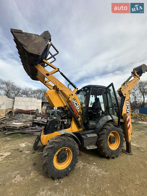 Экскаватор погрузчик JCB 3CX 2015 в Одессе