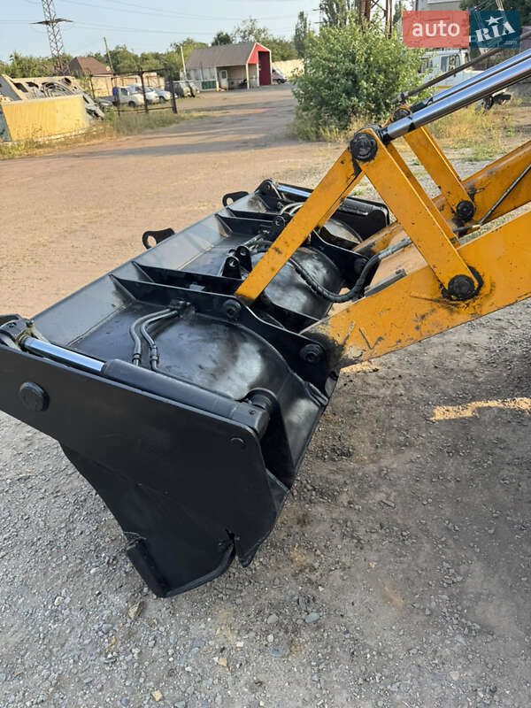 Экскаватор погрузчик JCB 3CX 2011 в Кривом Роге