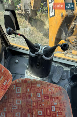 Экскаватор погрузчик JCB 3CX 2011 в 