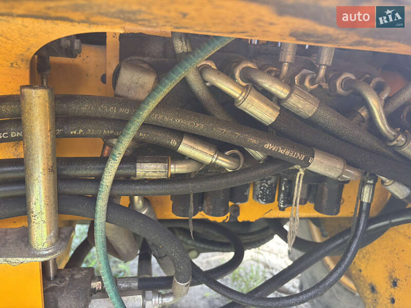 Экскаватор погрузчик JCB 3CX 2007 в Львове