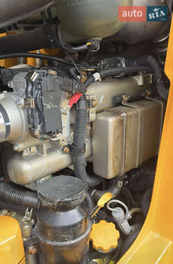 Екскаватор навантажувач JCB 3CX 2018 в 