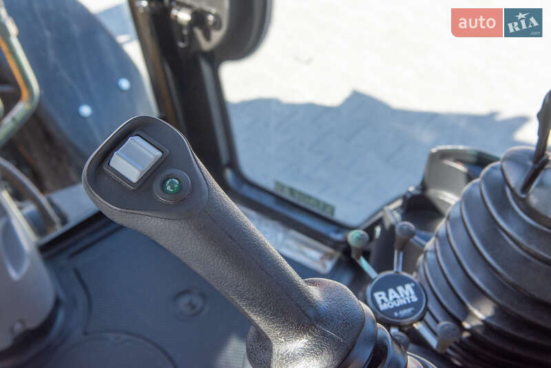 Екскаватор навантажувач JCB 3CX 2023 в Житомирі