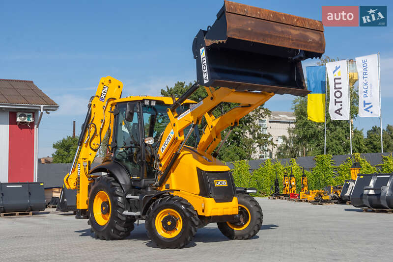 JCB 3CX 2023