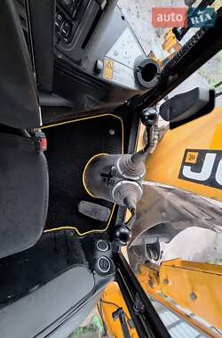 Екскаватор навантажувач JCB 3CX 2017 в 