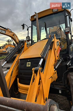 Экскаватор погрузчик JCB 3CX 2010 в 