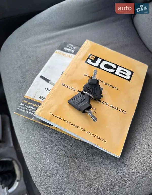 Экскаватор погрузчик JCB 3CX 2010 в Львове документ