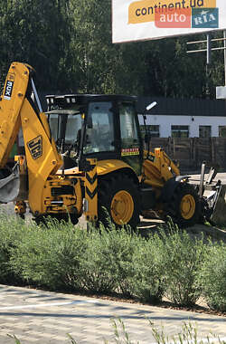 Колісний екскаватор JCB 3CX 2005 в 