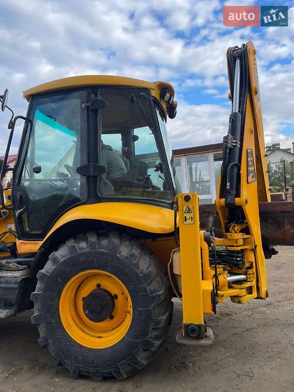 Экскаватор погрузчик JCB 3CX 2008 в Черновцах