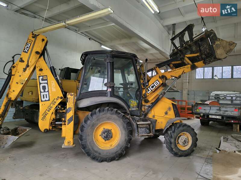 Экскаватор погрузчик JCB 3CX 2013 в Чернигове