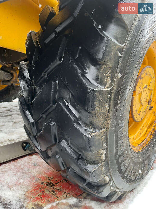 Экскаватор погрузчик JCB 3CX 2007 в Львове