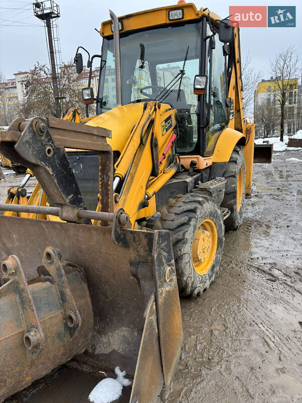 Экскаватор погрузчик JCB 3CX 2005 в Львове