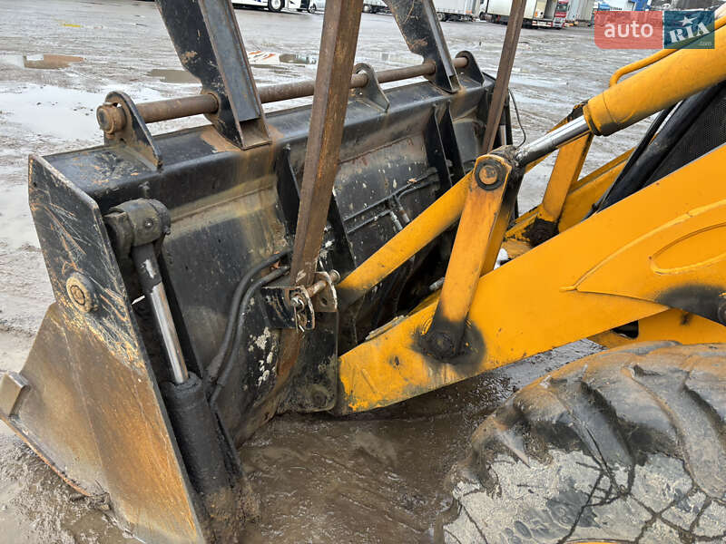 Экскаватор погрузчик JCB 3CX 2005 в Львове