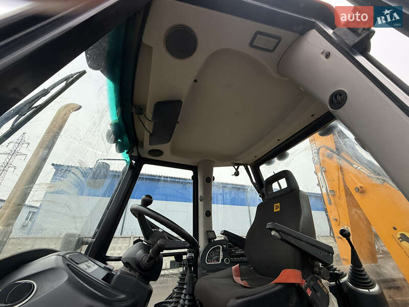 Колесный экскаватор JCB 3CX 2018 в Киеве