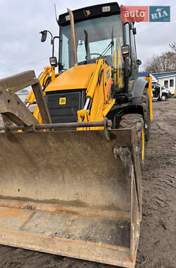 Экскаватор погрузчик JCB 3CX 2007 в Львове