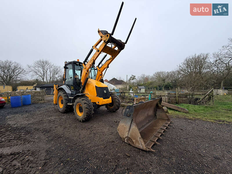 Экскаватор погрузчик JCB 3CX 2011 в Киеве