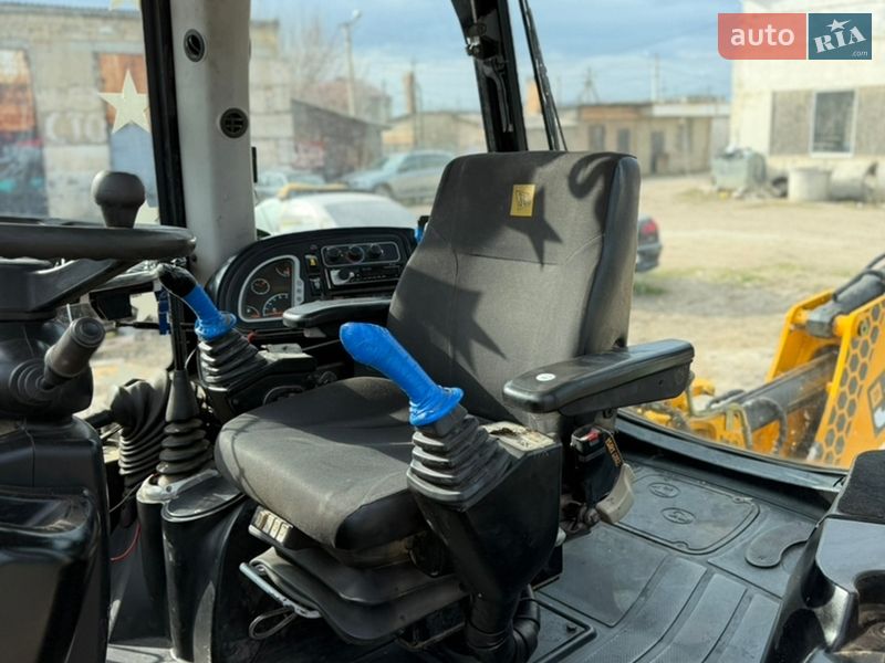 Экскаватор погрузчик JCB 3CX 2011 в Одессе