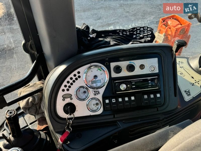 Экскаватор погрузчик JCB 3CX 2005 в Львове