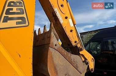 Экскаватор погрузчик JCB 3CX 2004 в Львове