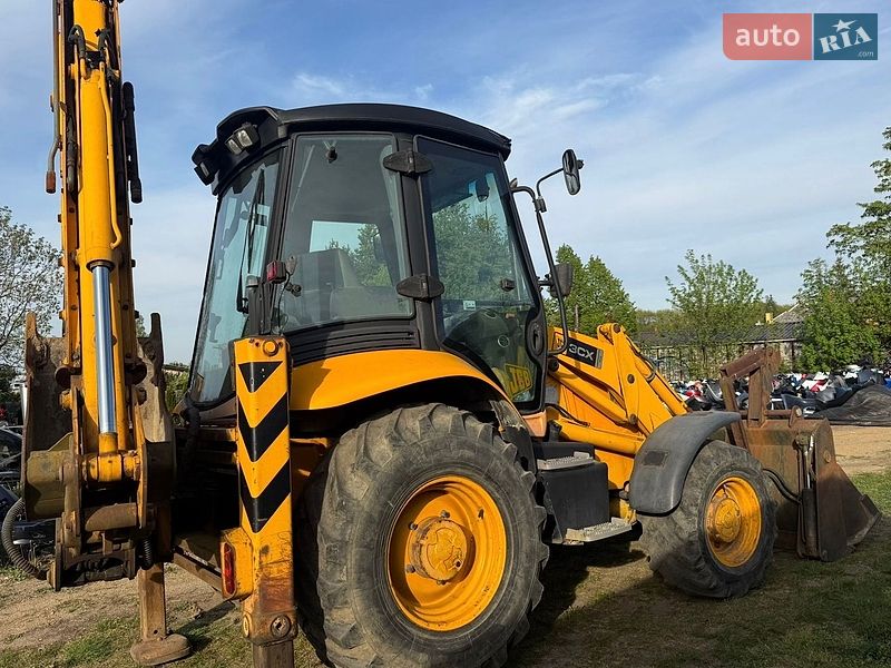 Экскаватор погрузчик JCB 3CX 2004 в Львове