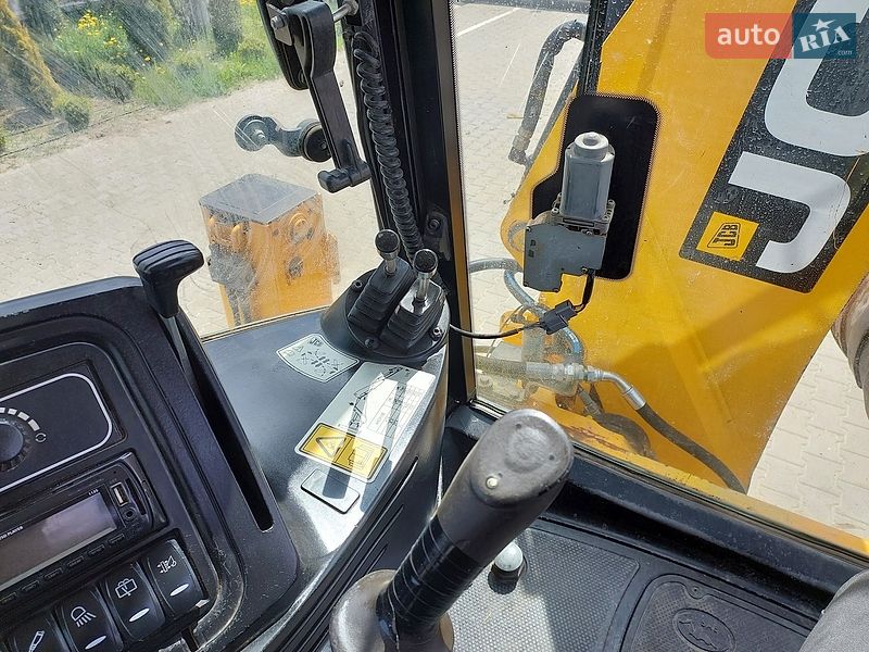 Экскаватор погрузчик JCB 3CX 2013 в Броварах