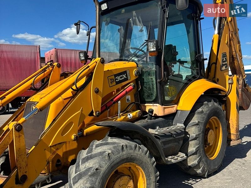 Экскаватор погрузчик JCB 3CX 2004 в Львове