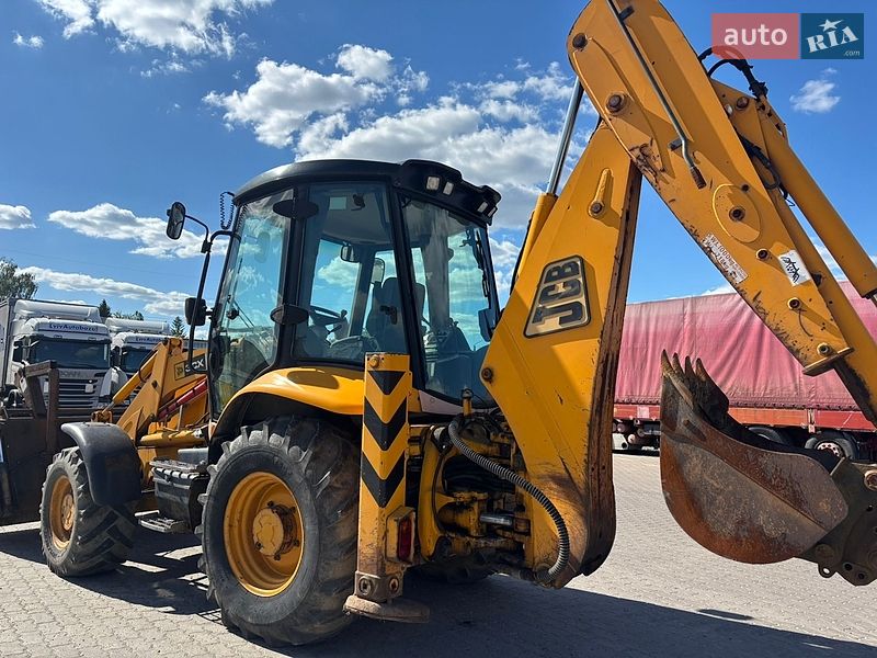 Экскаватор погрузчик JCB 3CX 2004 в Львове