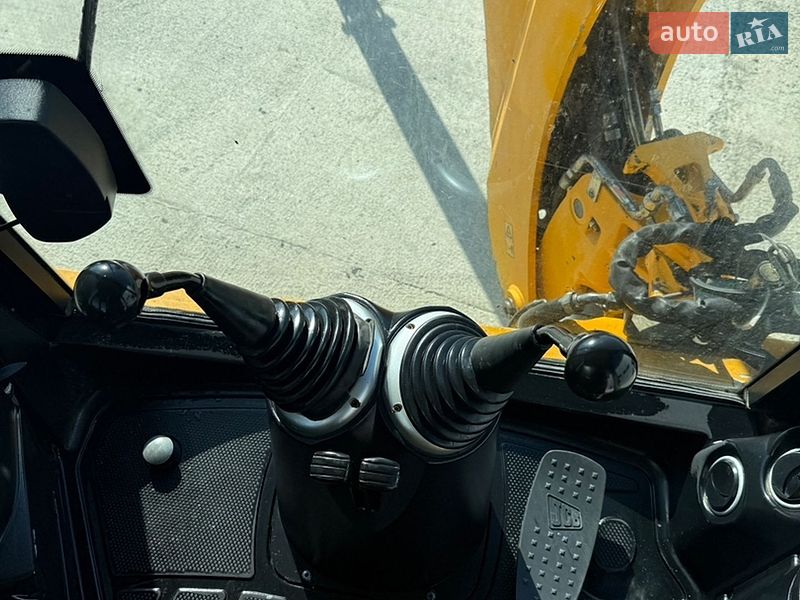 Экскаватор погрузчик JCB 3CX 2018 в Виноградове фото 28 Экскаватор погрузчик JCB 3CX 2018 в Виноградове