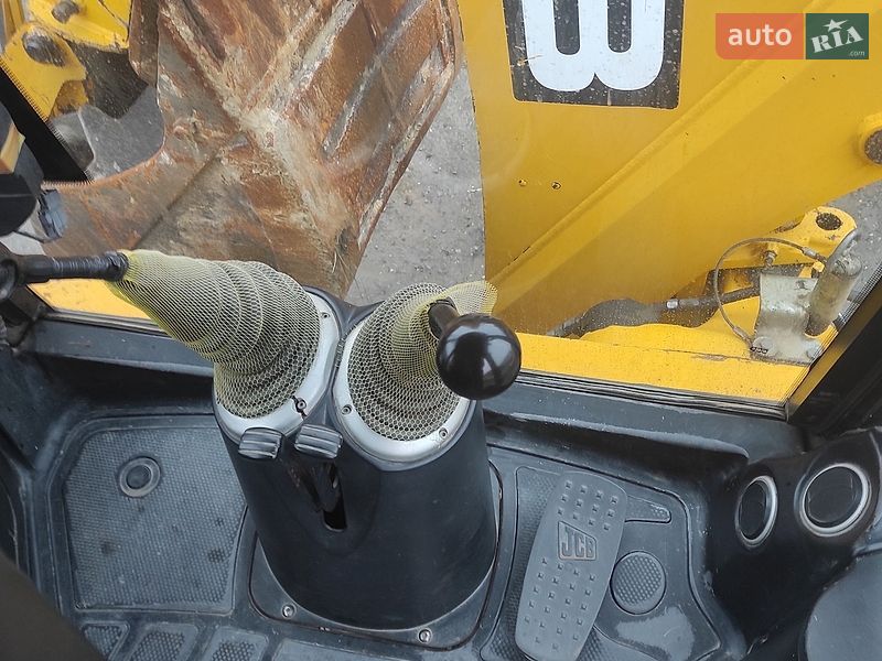 Экскаватор погрузчик JCB 3CX 2013 в Белогородке