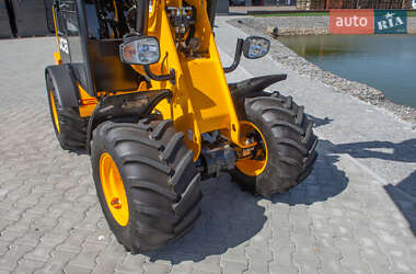 Фронтальный погрузчик JCB 403 2021 в 