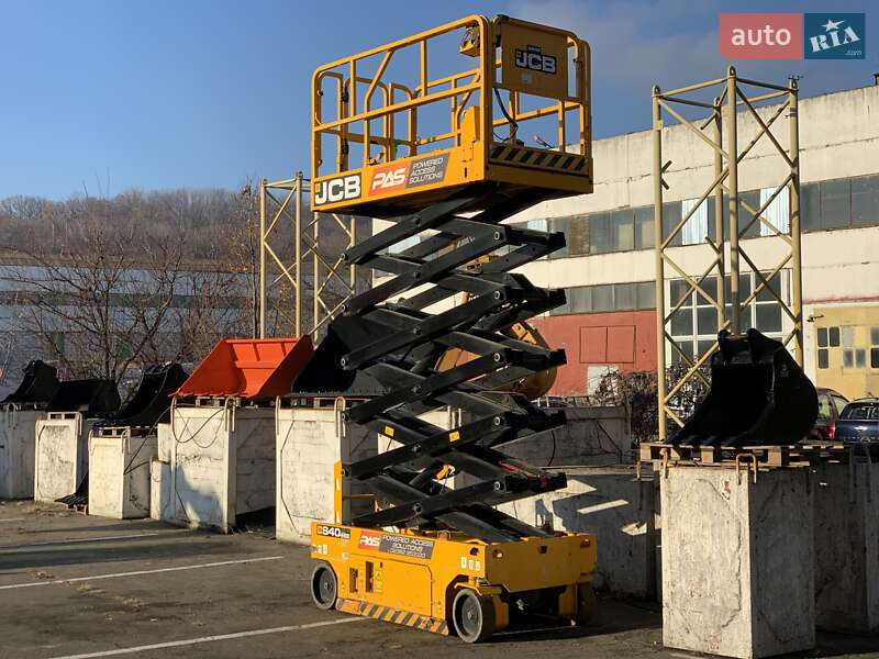 Ножичний підйомник JCB 406 2019 в Києві
