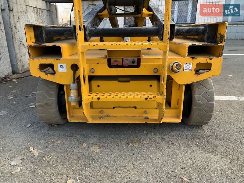 Ножичний підйомник JCB 406 2019 в Києві