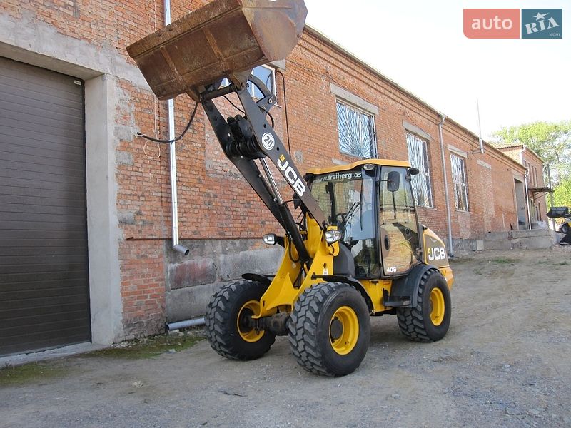 Фронтальні навантажувачі JCB 406 2011 в Вінниці фото 2 Фронтальні навантажувачі JCB 406 2011 в Вінниці