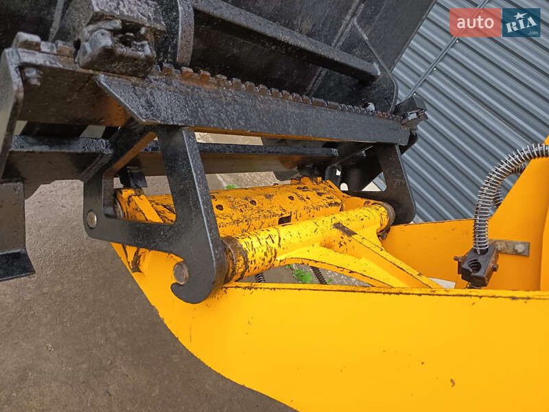 Фронтальный погрузчик JCB 407 2006 в Житомире