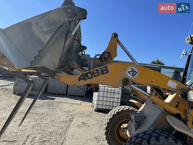 Фронтальні навантажувачі JCB 408 2000 в Тарутиному