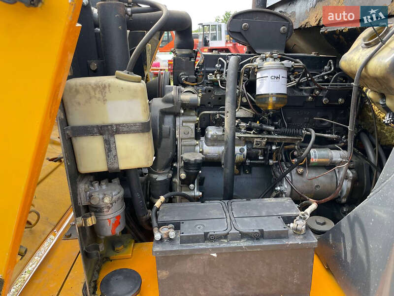 Фронтальні навантажувачі JCB 409 1998 в Чернівцях
